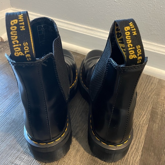 Dr Martens 2976 Smooth Leather Platform Chelsea Boots Men’s main image 8